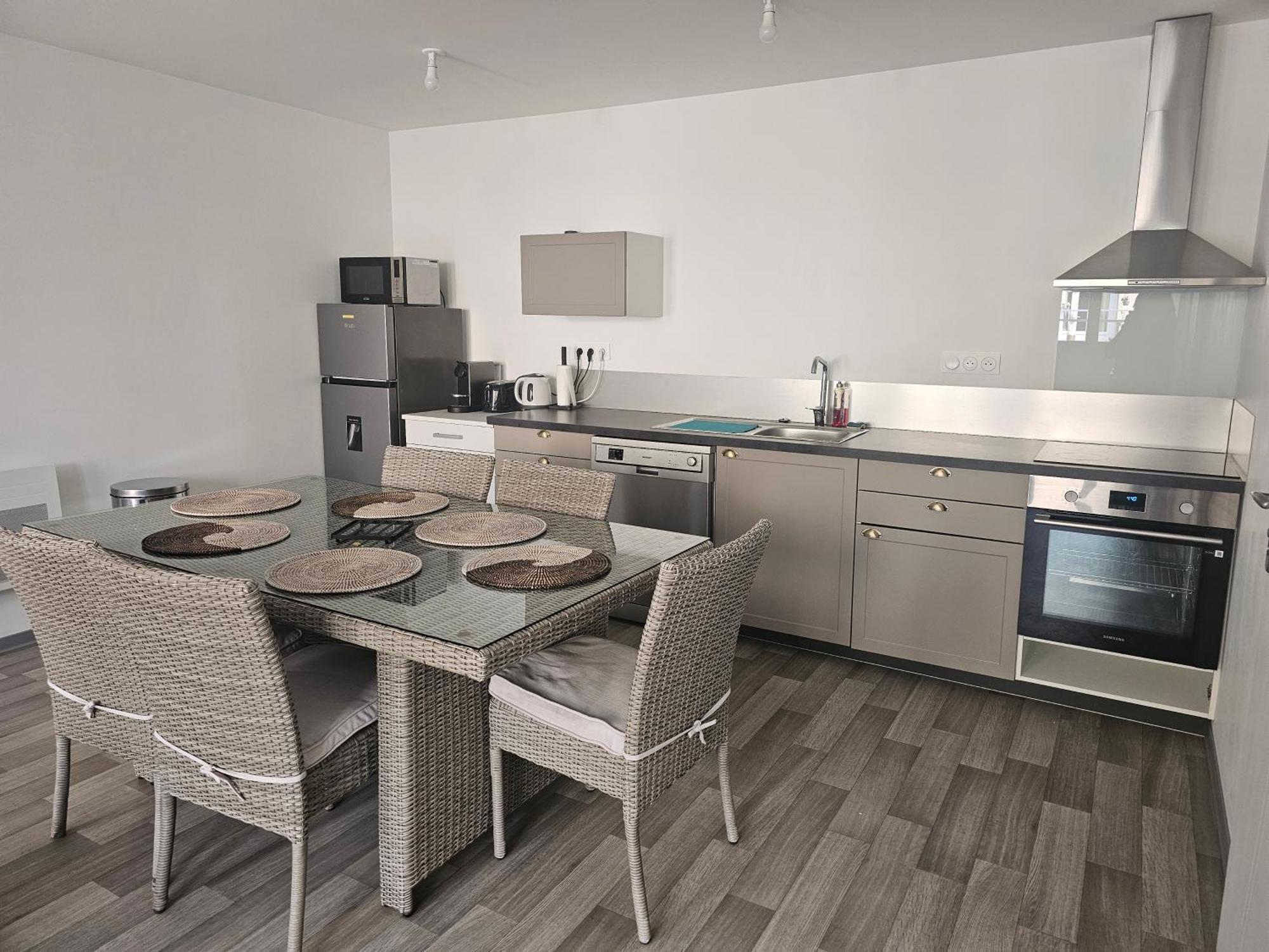 Logement Centre Ville Maurs Bagian luar foto