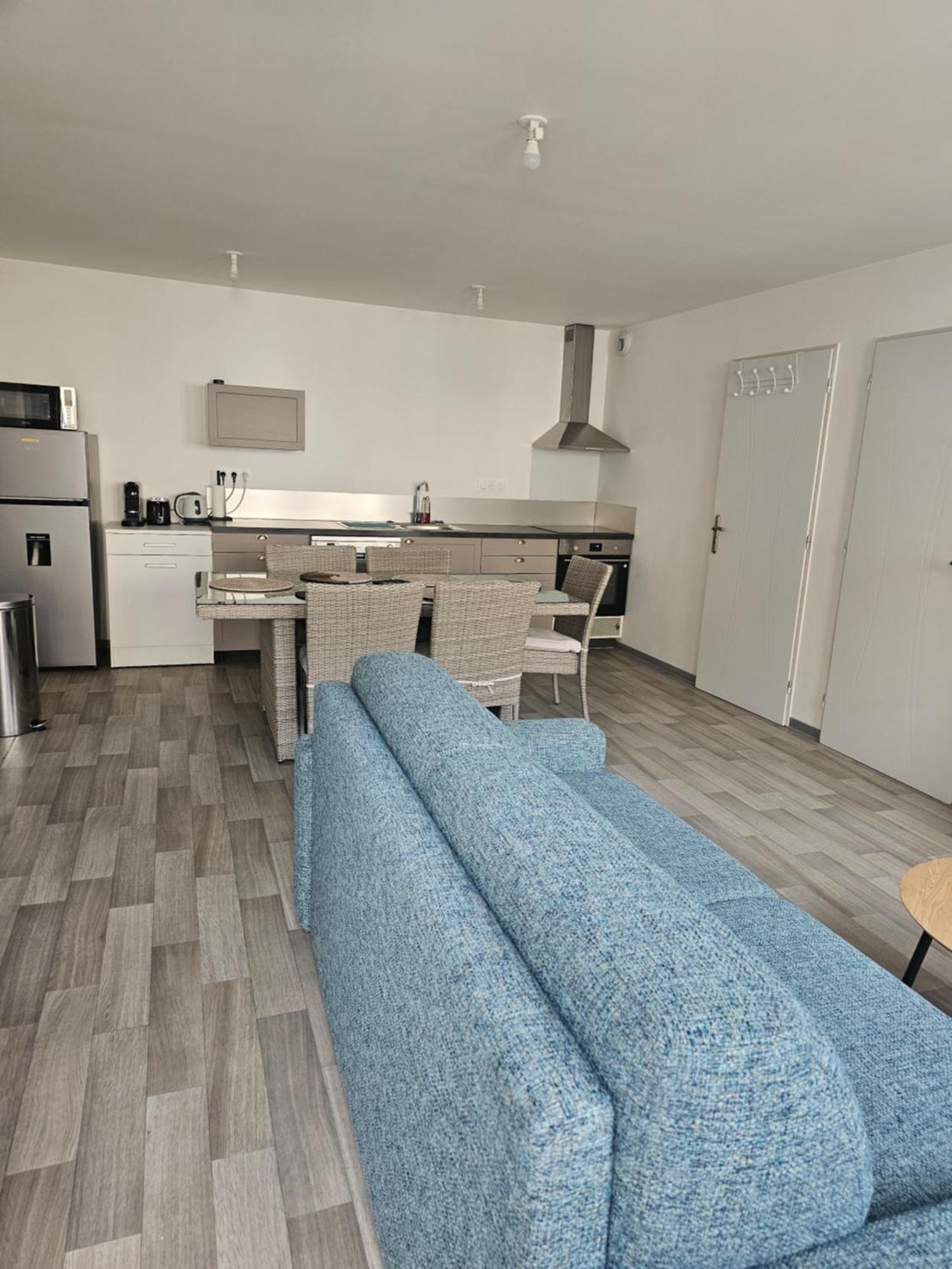 Logement Centre Ville Maurs Bagian luar foto